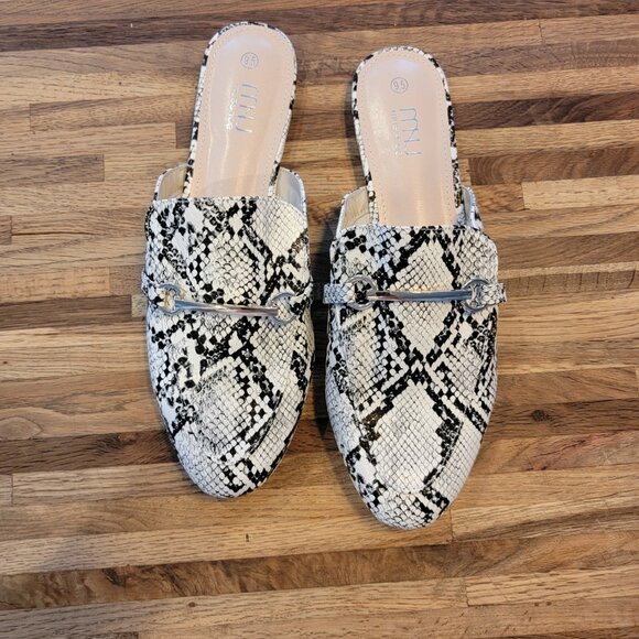 Musshoe Pointed Toe Suede Mules (Ella Quinn) - Picture 6 of 15